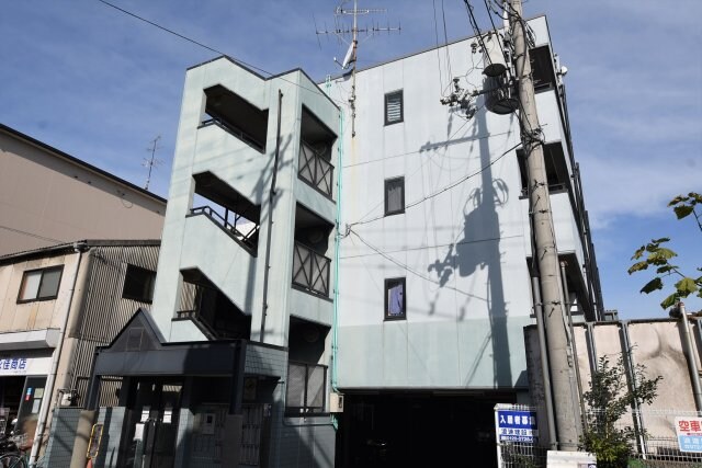 コレクション北巽の物件外観写真