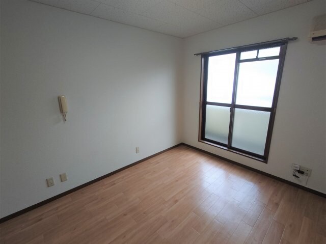 グローリ柏田の物件内観写真