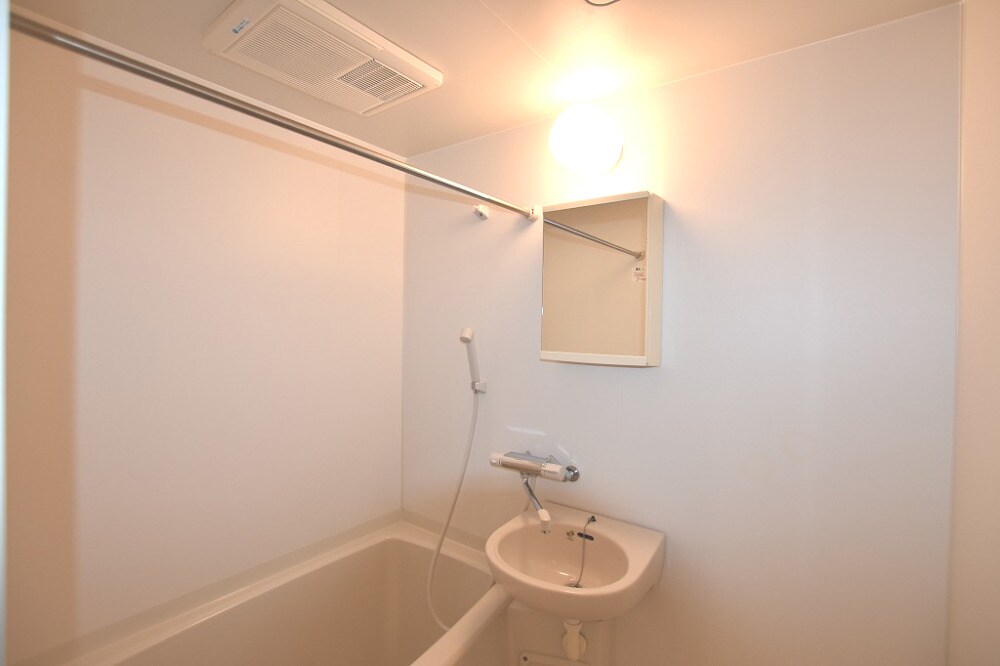 ＲＩＮコート巽東の物件内観写真