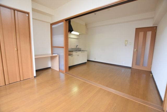 ビビッドフィールド大阪の物件内観写真