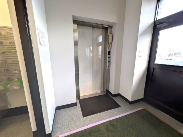 スマイルハイツ東部市場前の物件外観写真