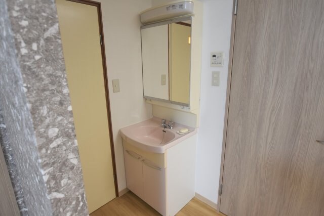 田島2丁目2階建て貸家の物件内観写真