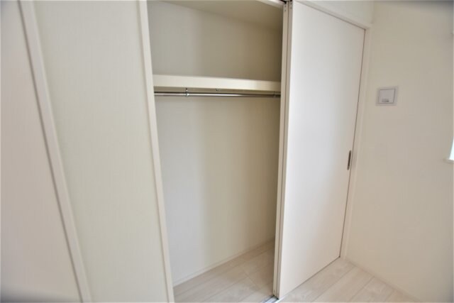 モユル東部市場の物件内観写真