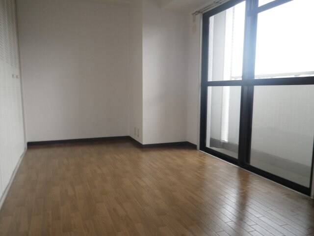 エレガンス巽の物件内観写真