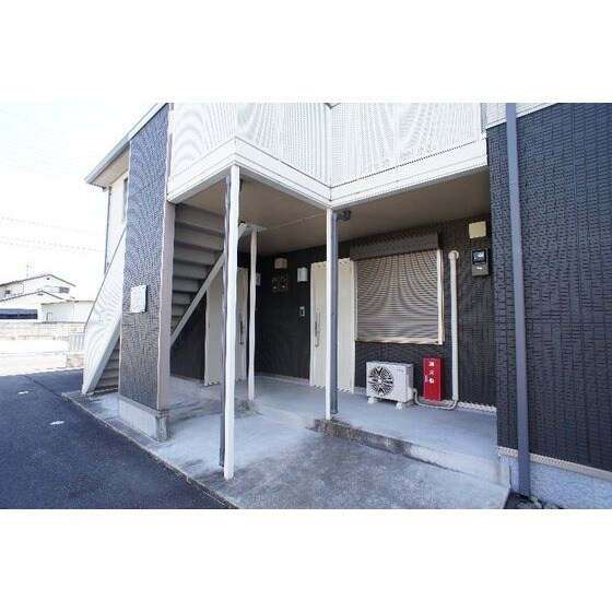 アンビエラの物件外観写真