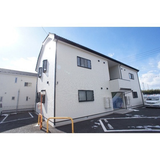 グリーンヴィラの物件外観写真