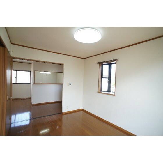 グリーンヴィラの物件内観写真