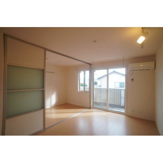 ジュネス稲荷塚の物件内観写真