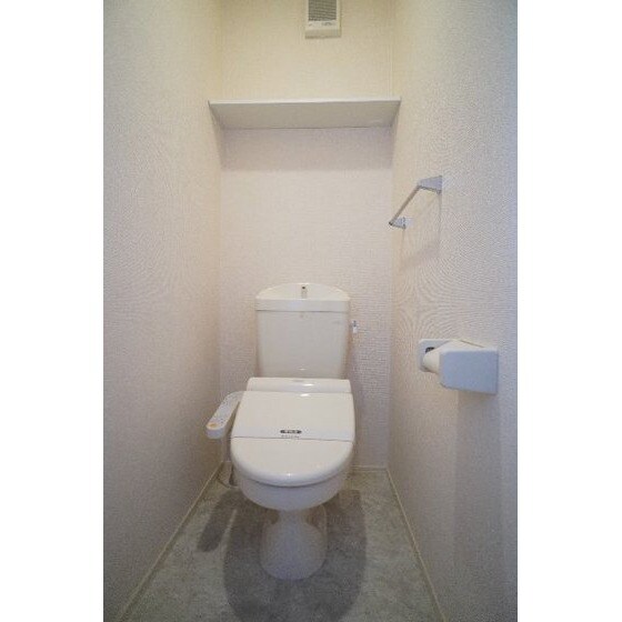 ジュネス稲荷塚の物件内観写真