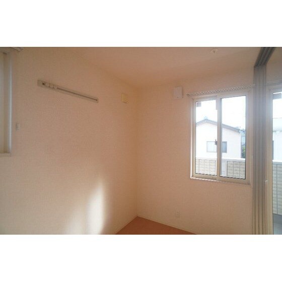 ジュネス稲荷塚の物件内観写真