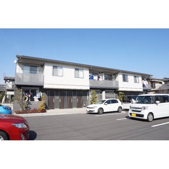 フルラージュの物件外観写真