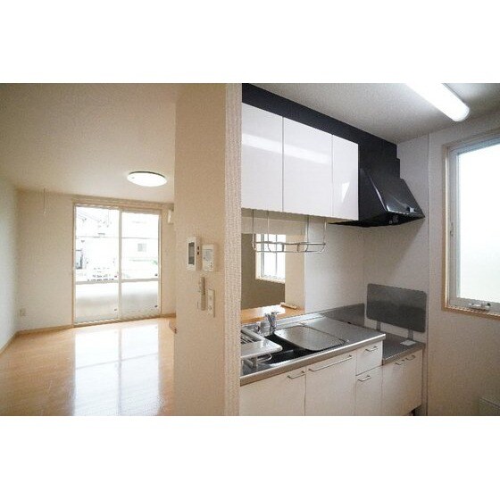 イーストフィールドの物件内観写真