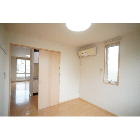 イーストフィールドの物件内観写真