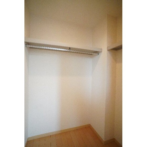 イーストフィールドの物件内観写真