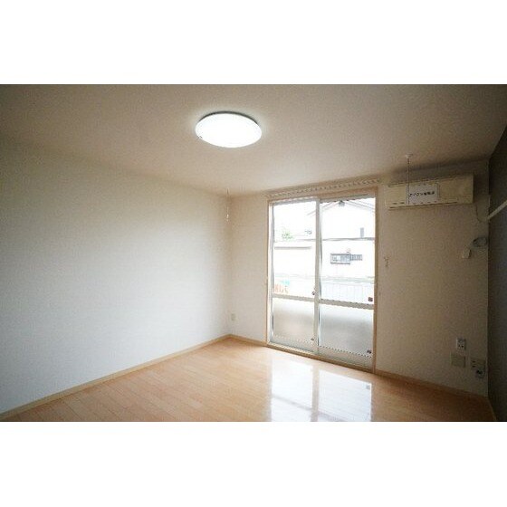 イーストフィールドの物件内観写真