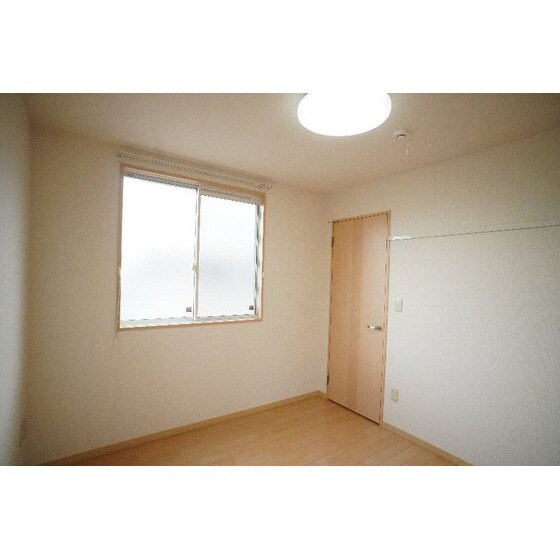 イーストフィールドの物件内観写真