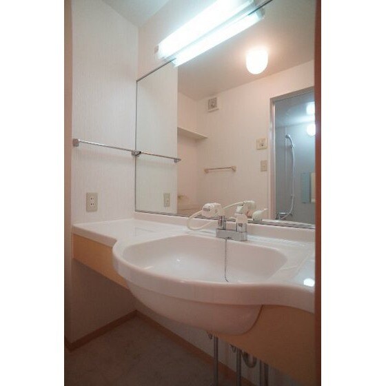 ヘイスティングの物件内観写真