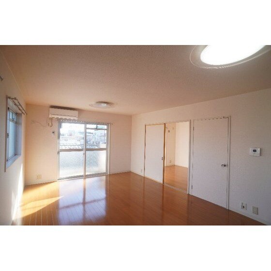 ローズウィング参番館の物件内観写真