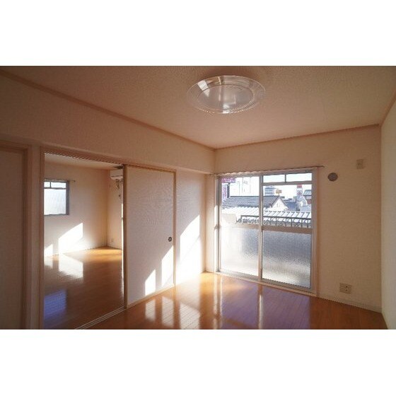 ローズウィング参番館の物件内観写真