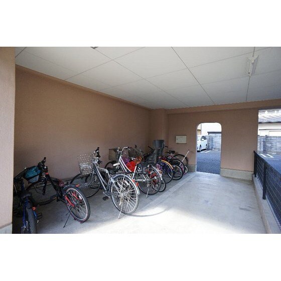 アルトヴァストの物件外観写真