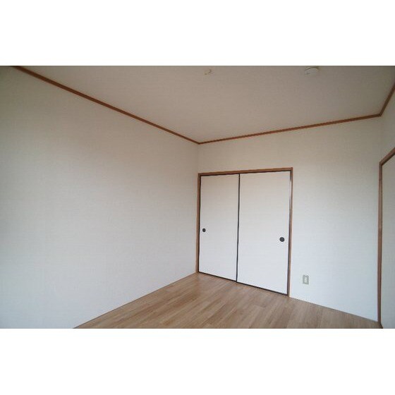 井野マンションの物件内観写真