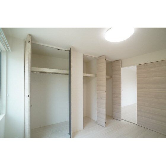 カスタリアⅦの物件内観写真