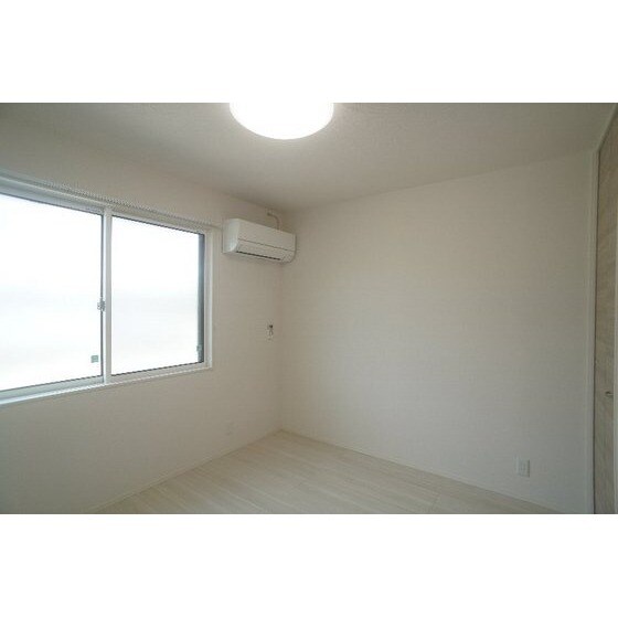 カスタリアⅦの物件内観写真