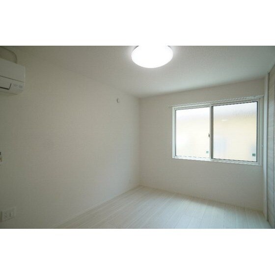 カスタリアⅦの物件内観写真