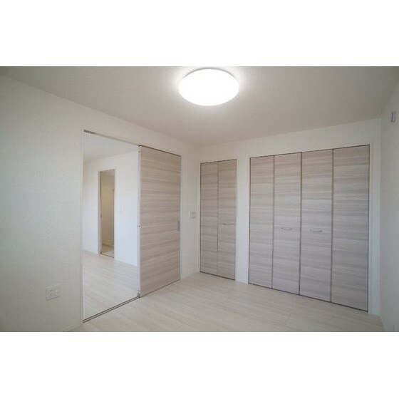 カスタリアⅦの物件内観写真