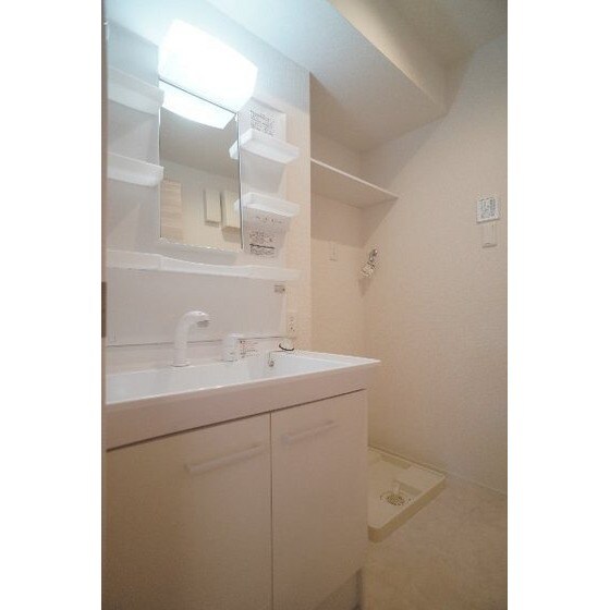 Ｄ－ＲＯＯＭ　文京町３丁目の物件内観写真