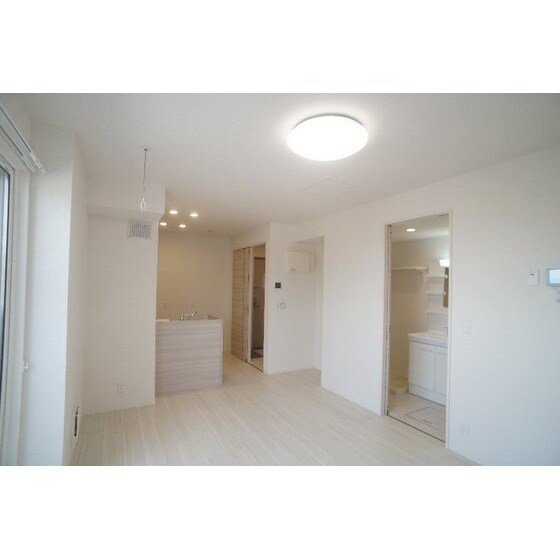 Ｄ－ＲＯＯＭ　文京町３丁目の物件内観写真