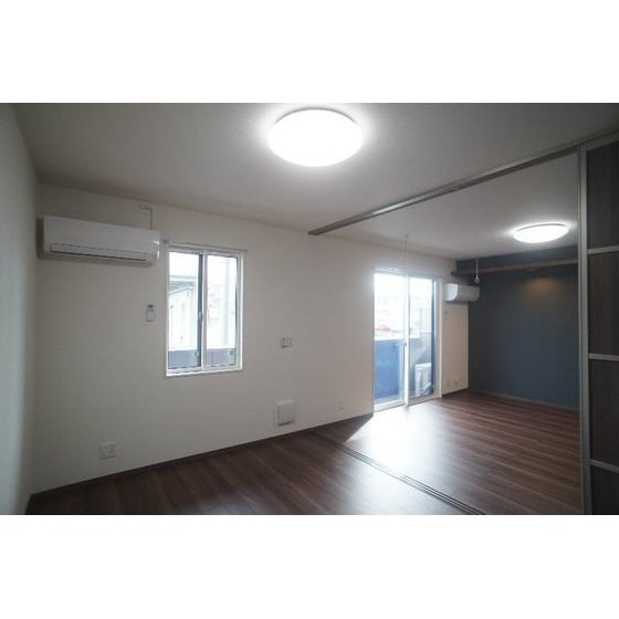 ラ・ルミエール紅雲の物件内観写真