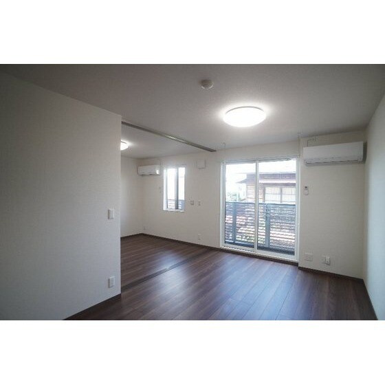 ラ・フルール紅雲の物件内観写真