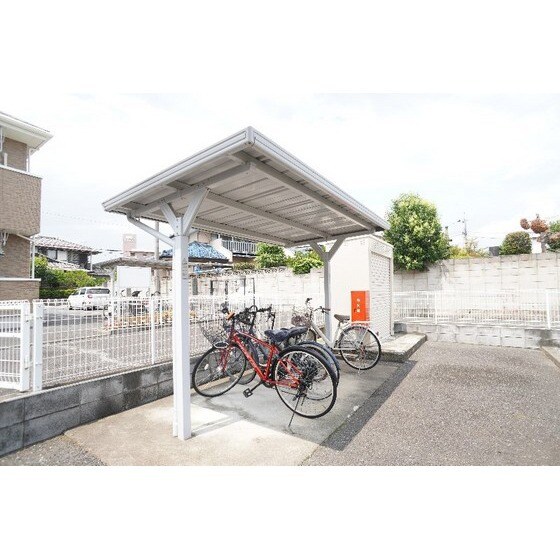 メゾンリファインＳの物件外観写真