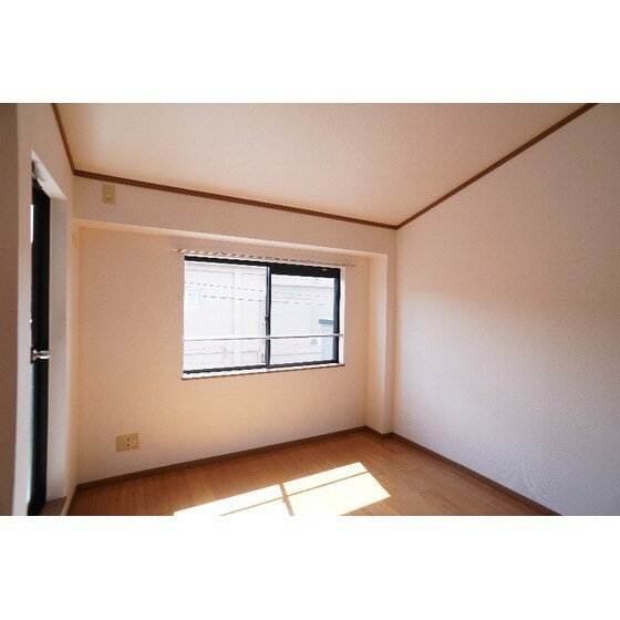 メゾンリファインＳの物件内観写真