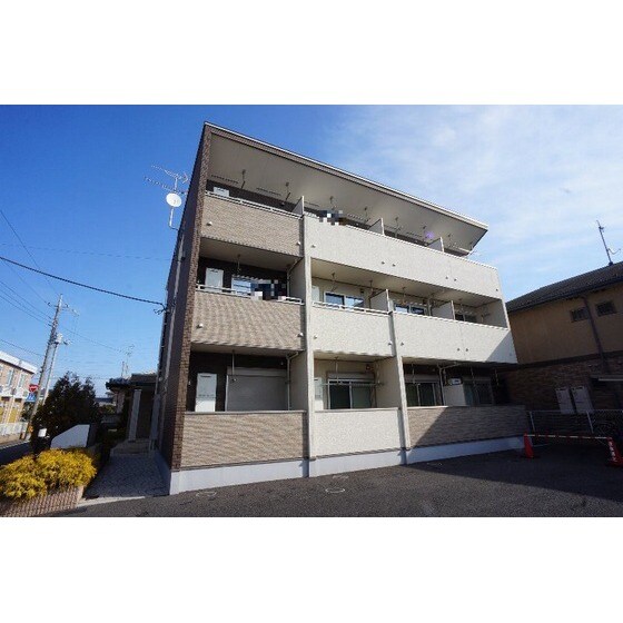 ガーデン　宮の物件外観写真