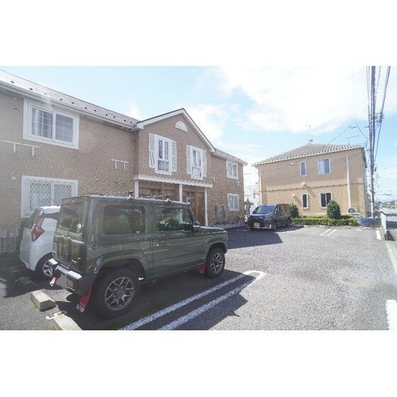 オークハウスの物件外観写真