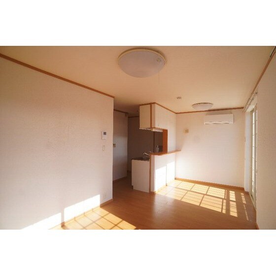 エレガンテカーサの物件内観写真