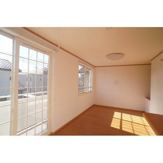 エレガンテカーサの物件内観写真