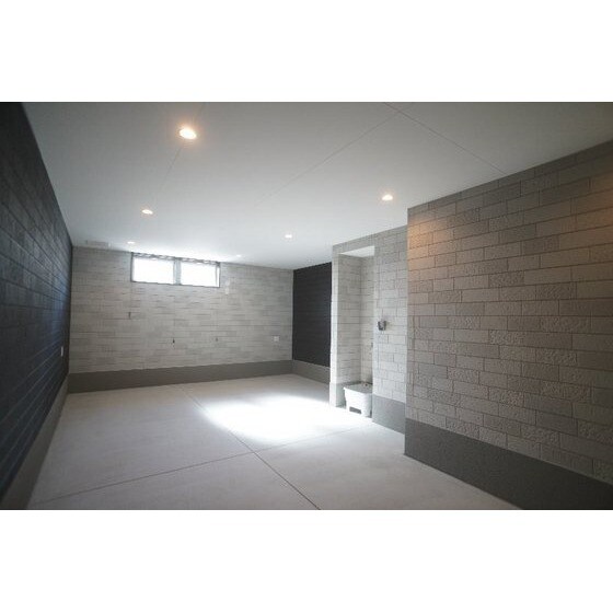 ＳＯＵＴＨ－ＧＡＲＡＧＥの物件内観写真