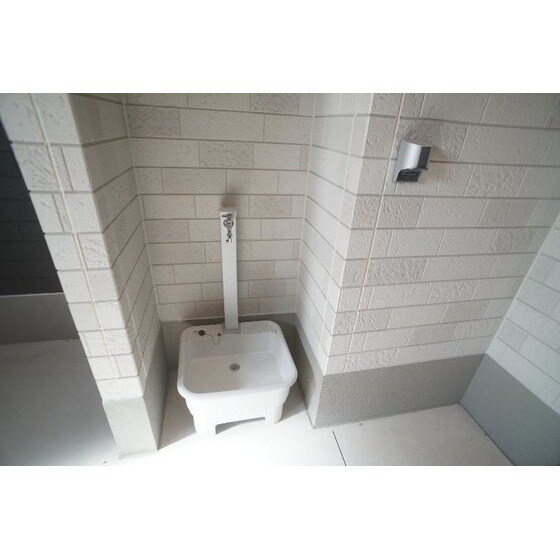 ＳＯＵＴＨ－ＧＡＲＡＧＥの物件内観写真