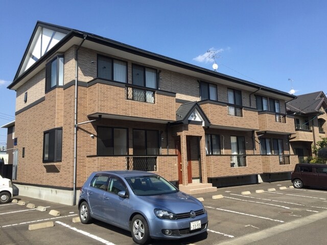 アヴァンセ栗生の物件外観写真