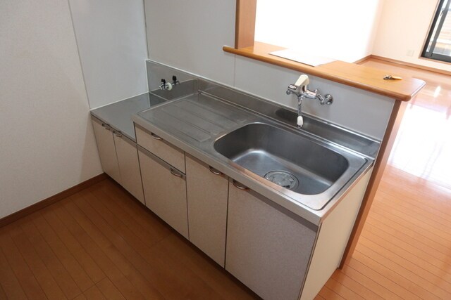 アヴァンセ栗生の物件内観写真