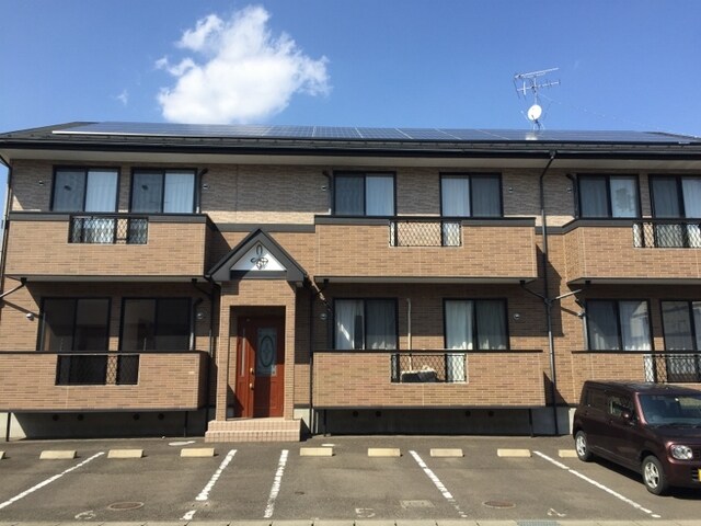 アヴァンセ栗生の物件外観写真