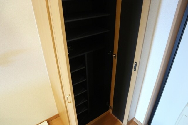 サゥーヂビバⅠの物件内観写真