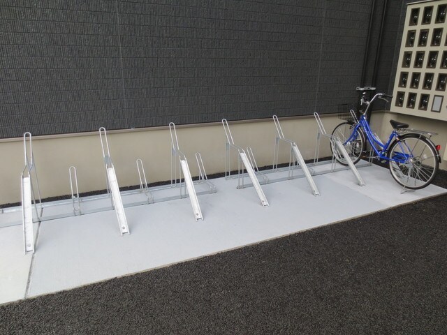 ウルス花京院Ａの物件外観写真