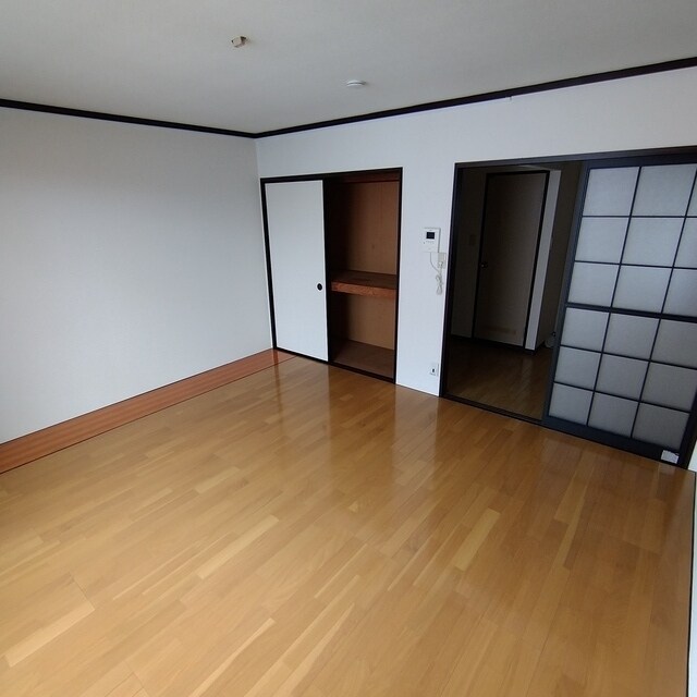 シャトルサトーの物件内観写真