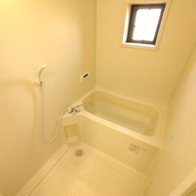 シュトラール弐番館の物件内観写真