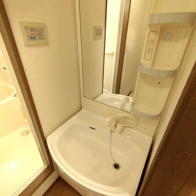 シュトラール弐番館の物件内観写真