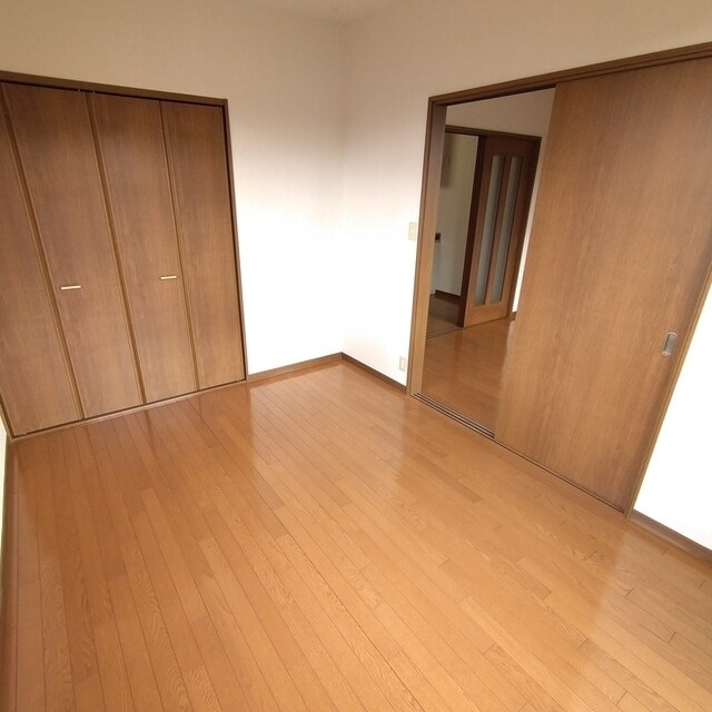 シュトラール弐番館の物件内観写真